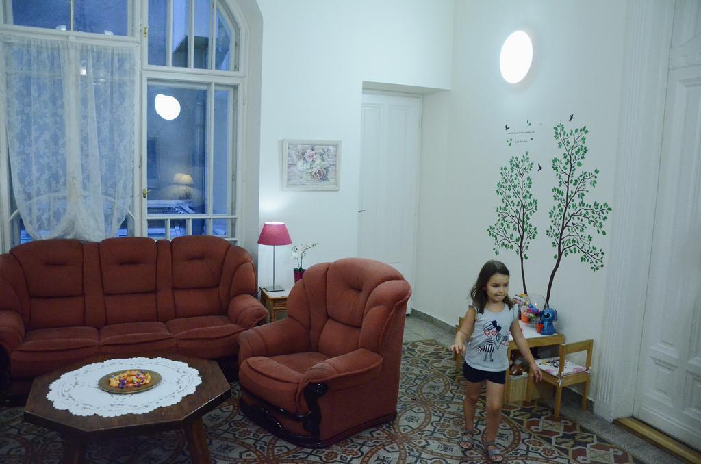 Guest Rest Studio Apartments บูดาเปสต์ ภายนอก รูปภาพ